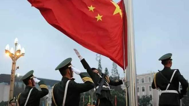 余额宝升级后变成了银华货币基金A，前天收益1.67元，昨天今天收益都是0.01元，这是为什么？游戏画面