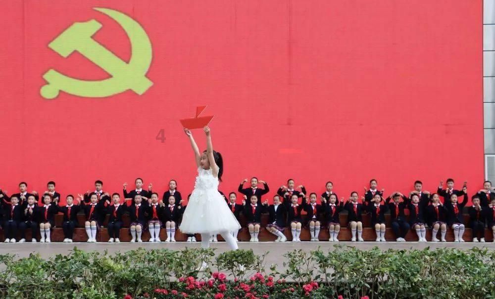 ST天龙(300029.SZ)发预亏，预计2023年度净亏损600万元至900万元