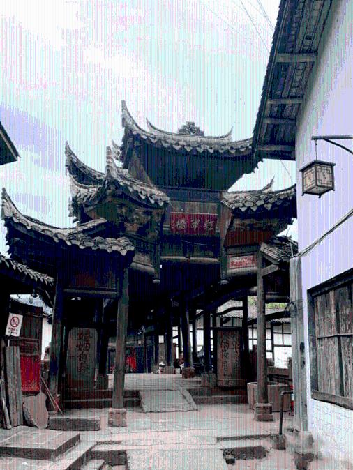 神圣的石像